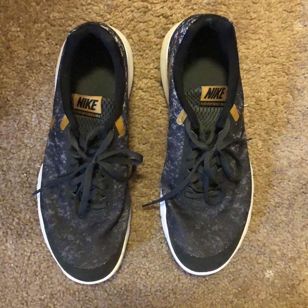 Nike Sneakers - Flex Experience RN 6